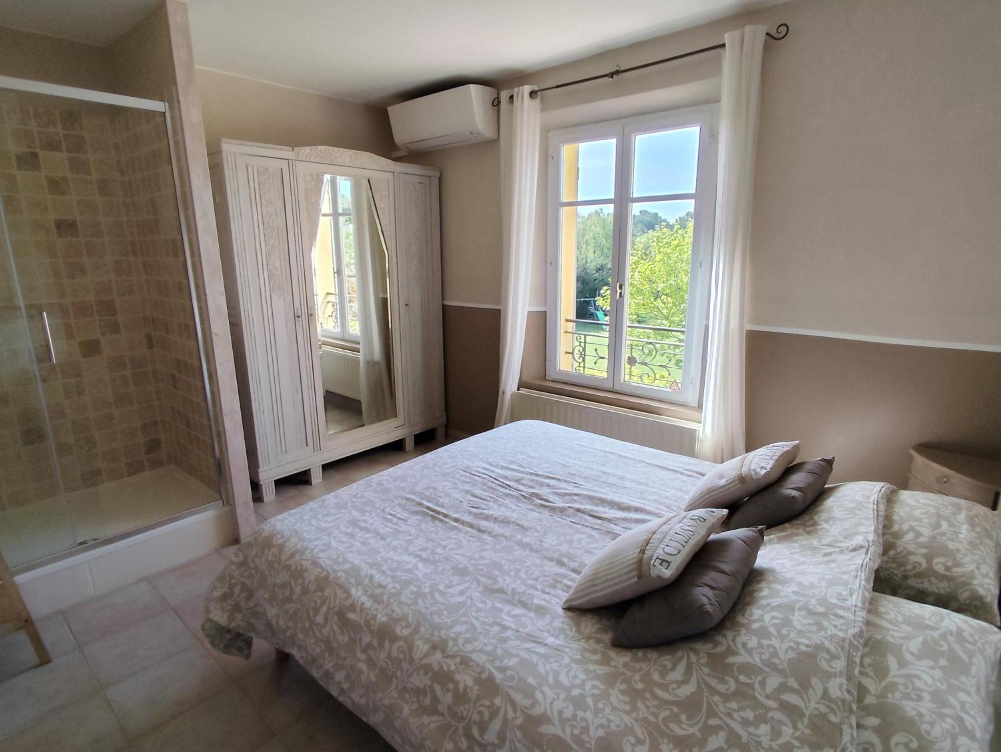 Les Grandes Terres - Gites & Spa Merindol Room photo